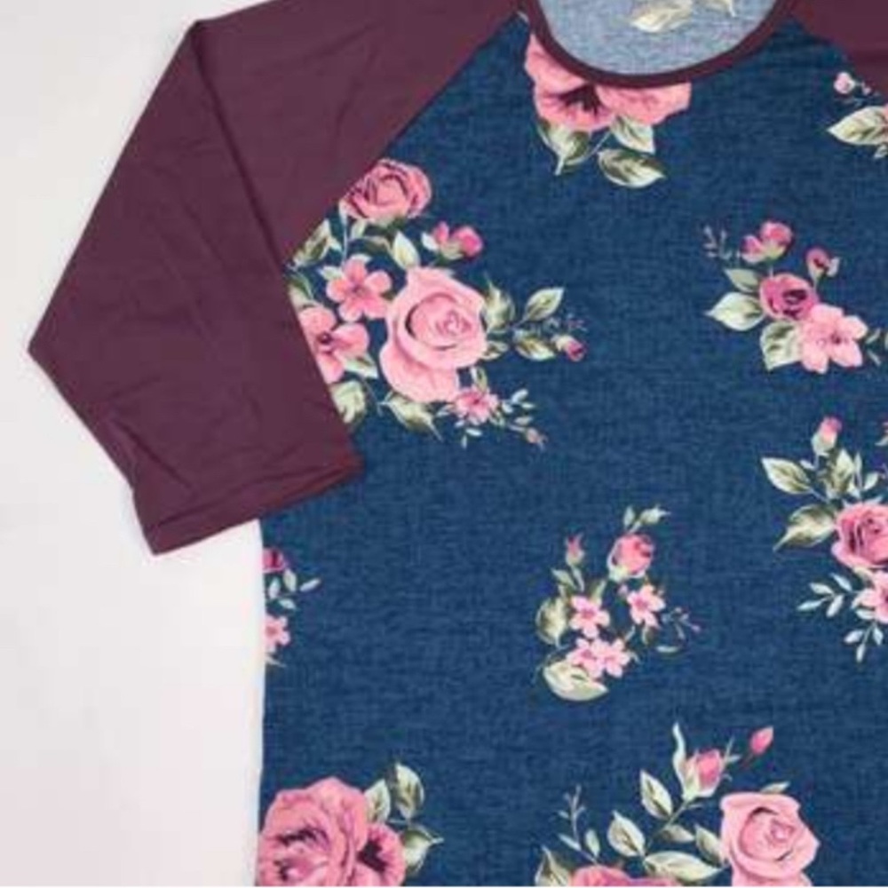 Lularoe “Randy” Baseball style shirt